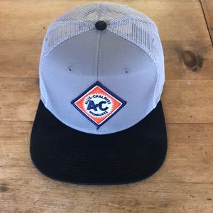 Trucker hat
